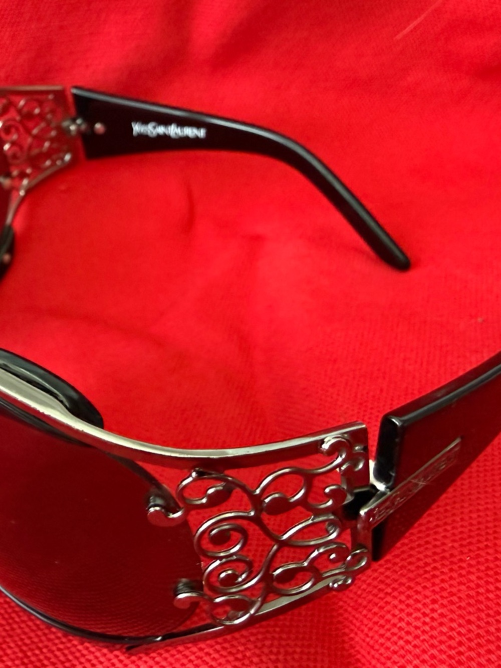 YSL Vintage Women’s Black Oversized Sunglasses - Picture 2 of 10
